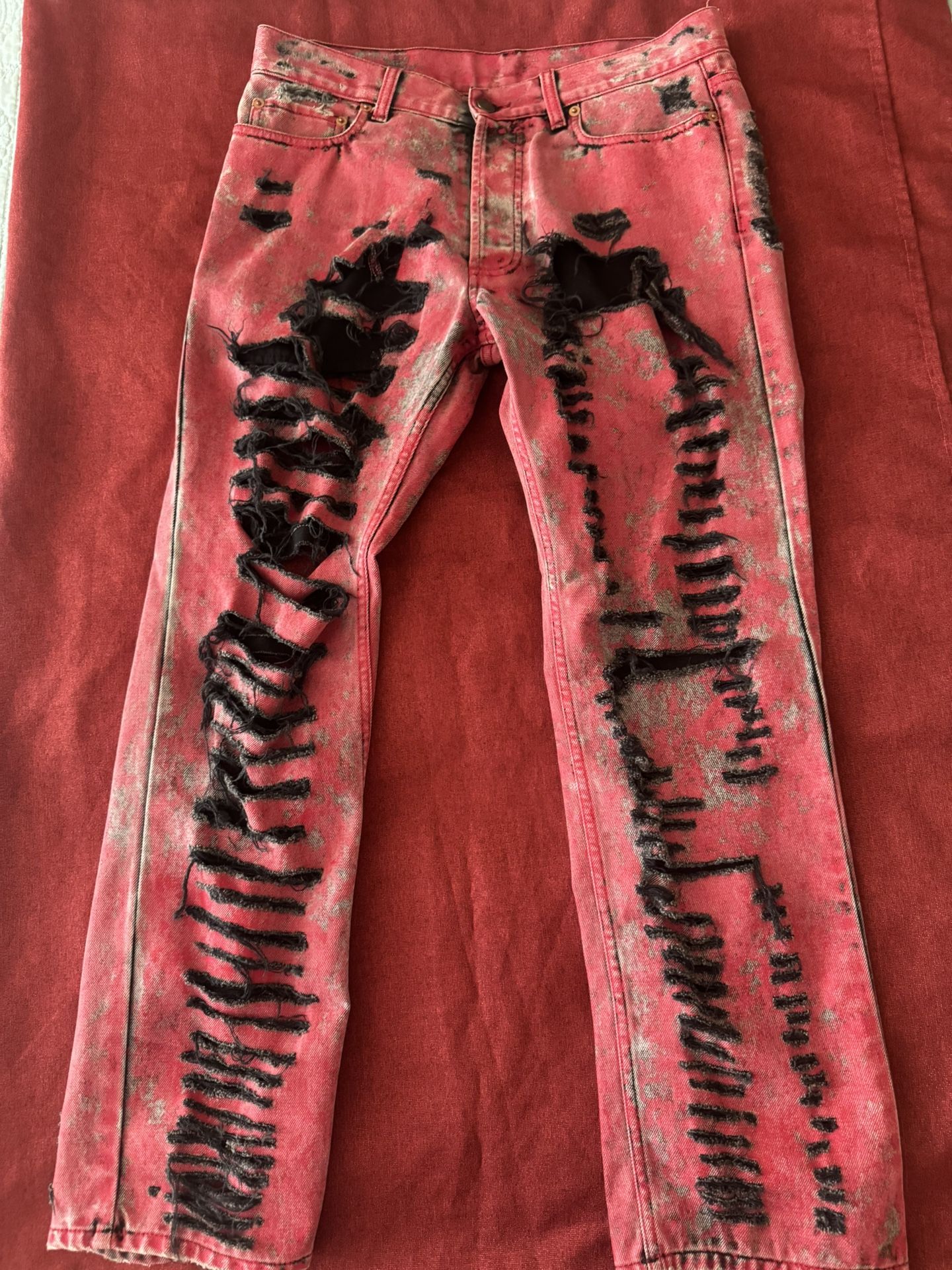 Gucci Distressed Jeans