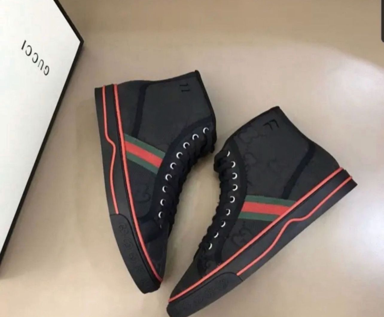 Gucci Sneakers 