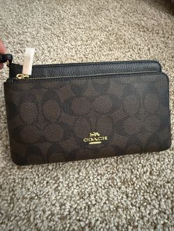 🖤 Brand New Coach Double-Zip Wallet – $75 OBO