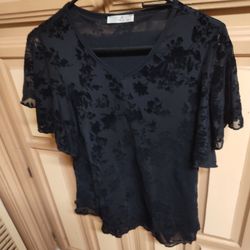 Beautiful Black Lace Blouse Size Medium Asking $10 Firm On Price Brand New