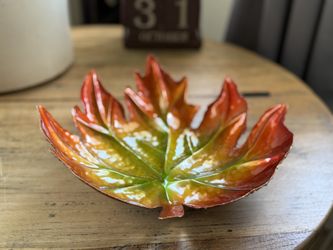 Fall Leaf Dish (Fall/Halloween)