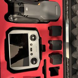 DJI MAVIC 3 CLASSIC Fly More, Like New