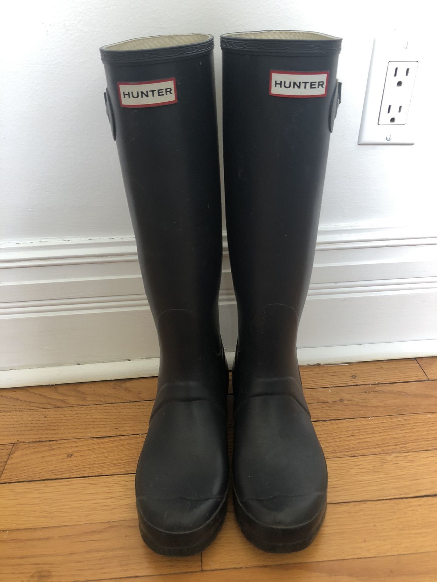Hunter Rainboots - Navy/Tall/Size9