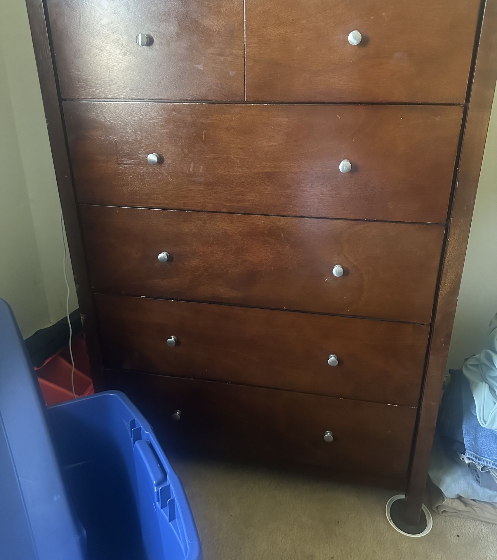 dresser set