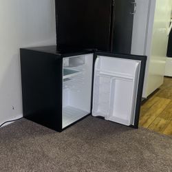 Mini Fridge For Sale 