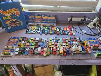Hot Wheel Cars And Cases