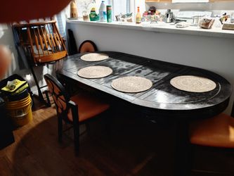 Dinning room table