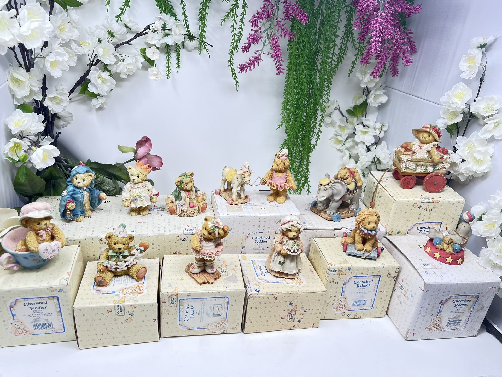 C6 Lot of Cherished Teddies Figurines – With Original Boxes