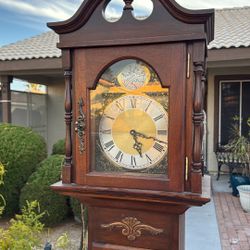 Vintage Grandfather Clock 