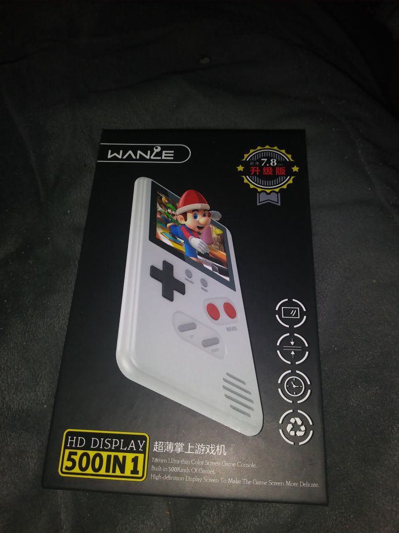 THE HAND HELD NES DSS 500 PRELOADED. New an CLASSIC arcade games