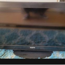 32" TV