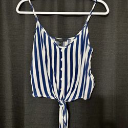 Woman’s Tank Top Bundle XS