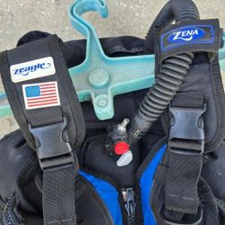 Womens Small BVD Zeagle