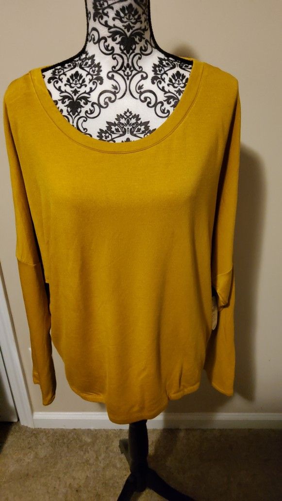 Secret Treasures Sleepwear Fleece Top Size 2x 
