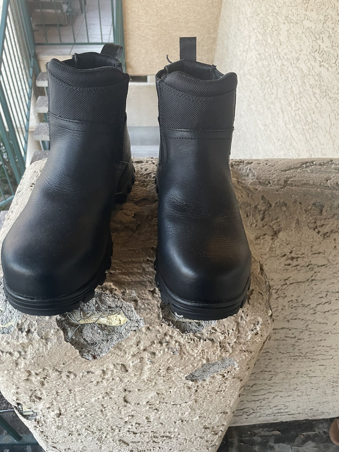 2 PARES DE BOTAS 35$ Por Las 2
