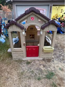 Charming Cottage Playhouse