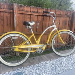 Electra Hollywood Beach Cruiser 
