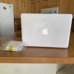 Apple  MacBook Laptop