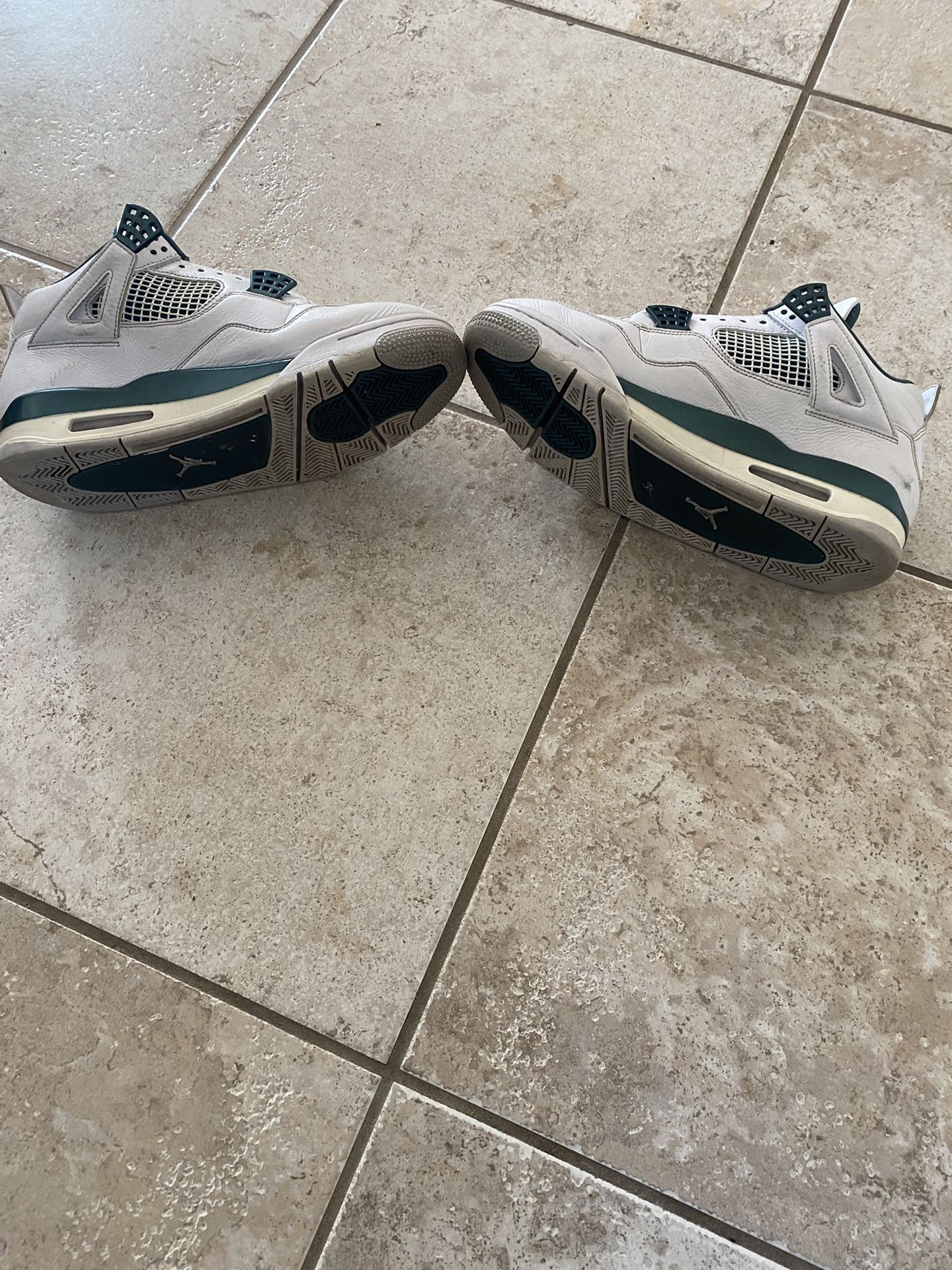 Jordan 4’s Need’s Shoe Strings And Cleaning. Size 10