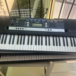 Yamaha Piano Keyboard Psr-e243