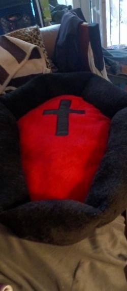 Gothic Cat Bed