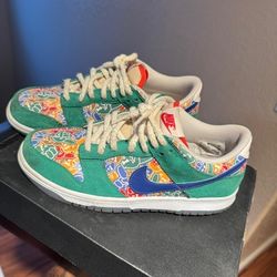 Nike Dunks size 7