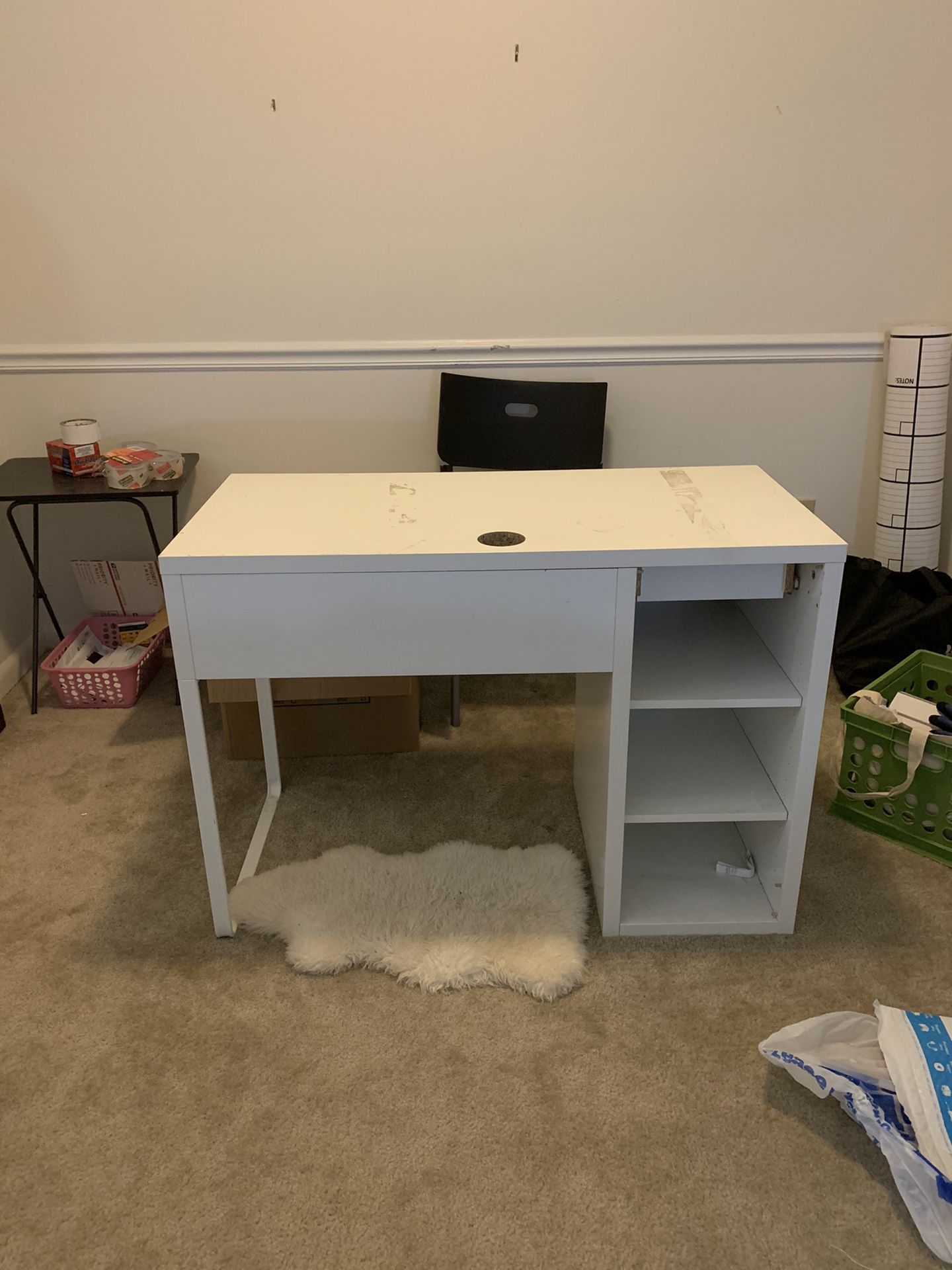 White Desk w/ chair
