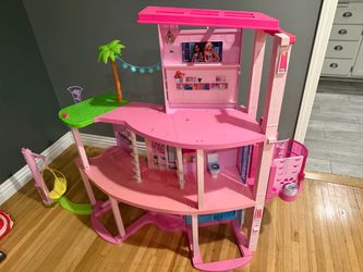 Barbie Dream House