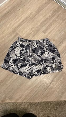 Black/white Nike outside shorts