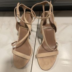 BCBG heels