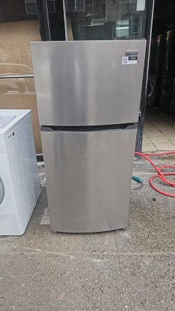 Frigidaire Refrigerator 28w 60h 27d