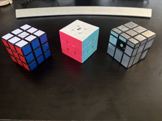 Set of 3 Rubik’s Cubes – Standard 3×3, Stickerless Speed Cube, Mirror Cube