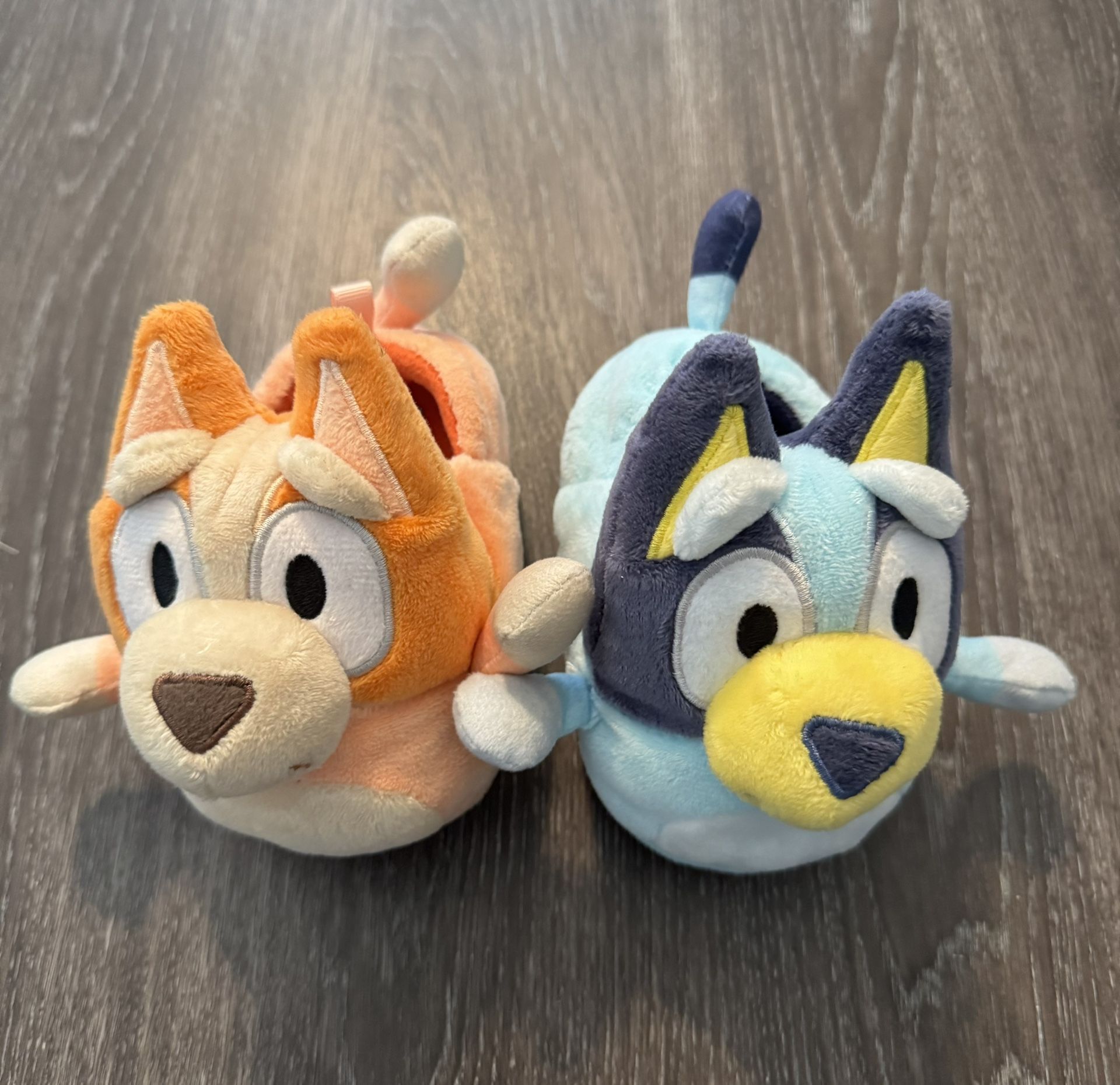 BLUEY TODDLER SLIPPERS SIZE 5/6