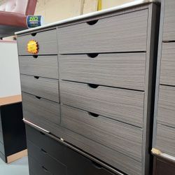 Eight Drawers Dresser 