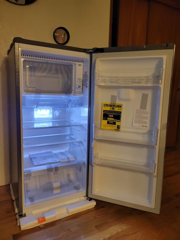 New LG 6 Cu. ft. Refrigerator