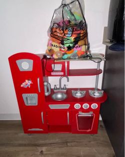 Play kitchen