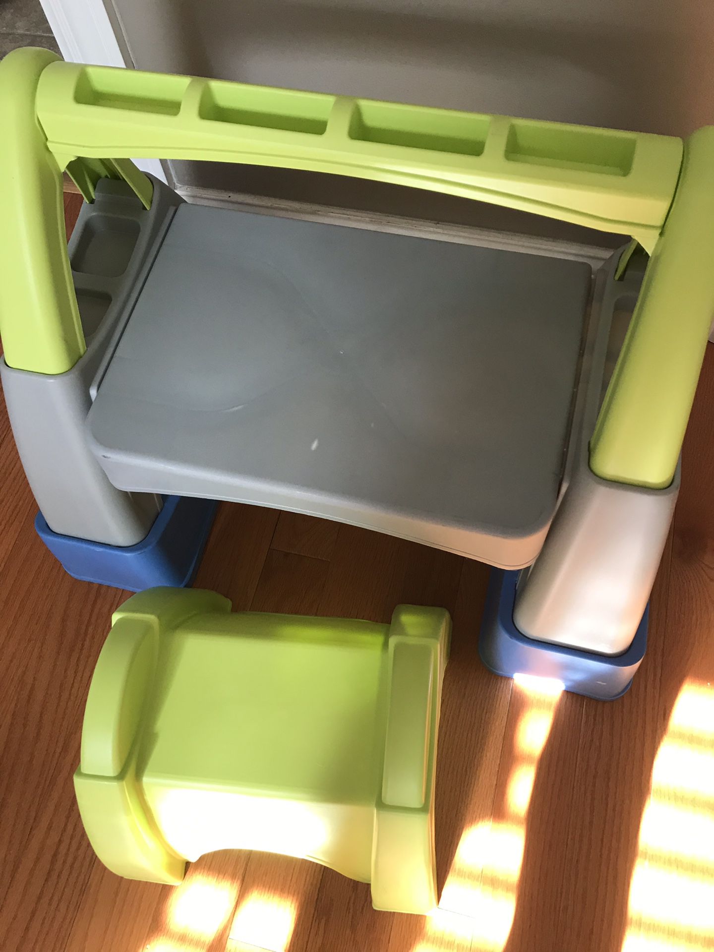 Kids plastic desk with chair.