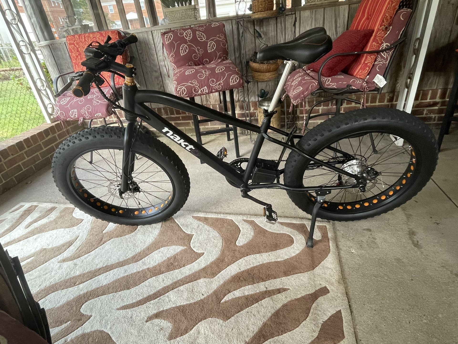 Natko Cruiser Electric Fat Tire Bike for Sale in Hillcrest Heights, MD