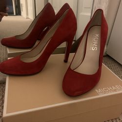 ❤️ New Designer Michael Kors Red Suede Leather  Stilettos, MK Leather Shoes,  MK Leather Stiletto  4” Heels, Size 8.5 M, Fun N Flirty Heels, Red Pumps
