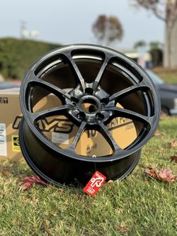 NE34 Volks 18x9.5 +38 5x114.3 Shining Metal Black