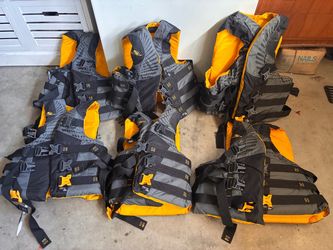 Stearns Life Jackets Set of 6