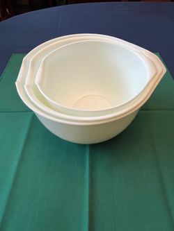 Mixing Bowl Set Non-Skid w/spout