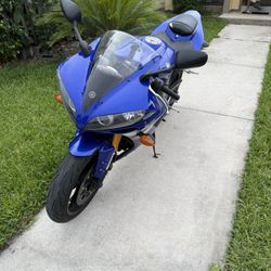 2001 Yamaha R1 
