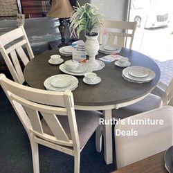Beautiful 6-pc Dining Set ( Table + 4 Chairs)
