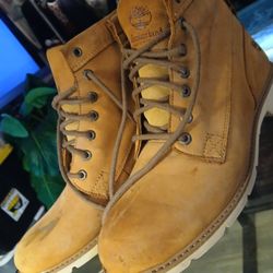 Timberland Womens Chucka Boots SIZE 8
