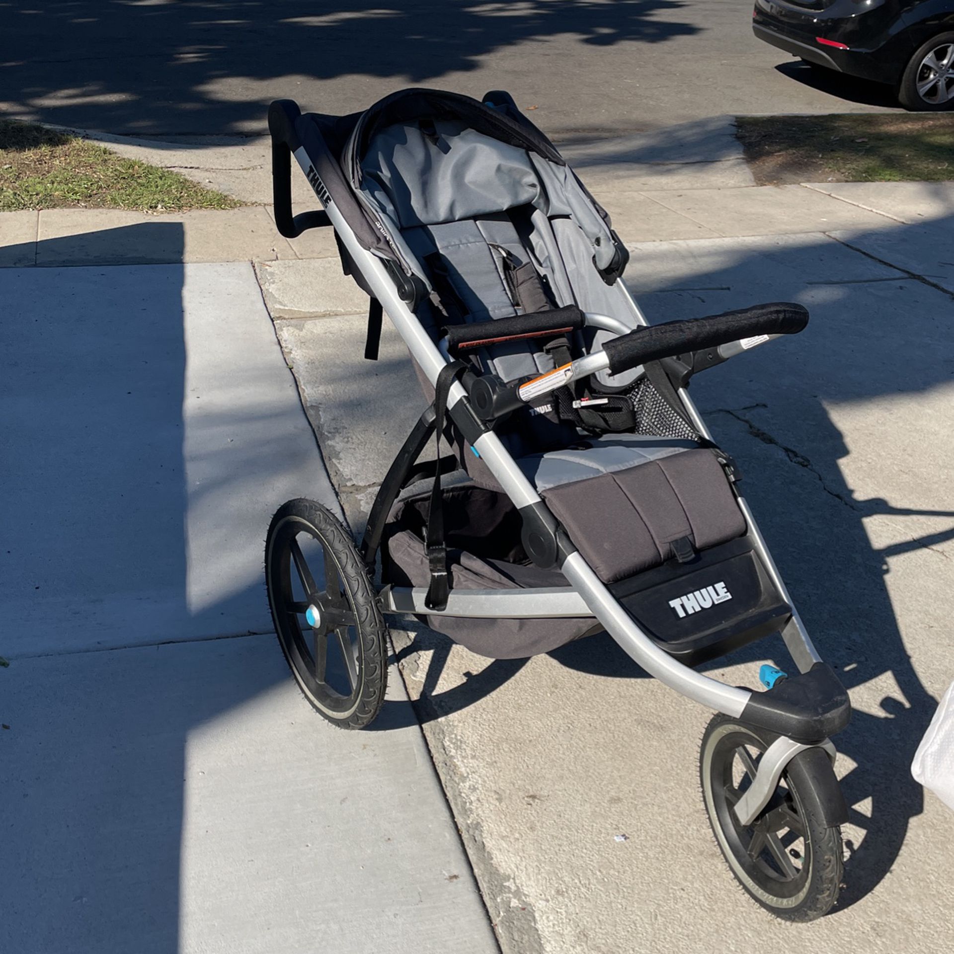 Thule Jogger Stroller With Infant Insert