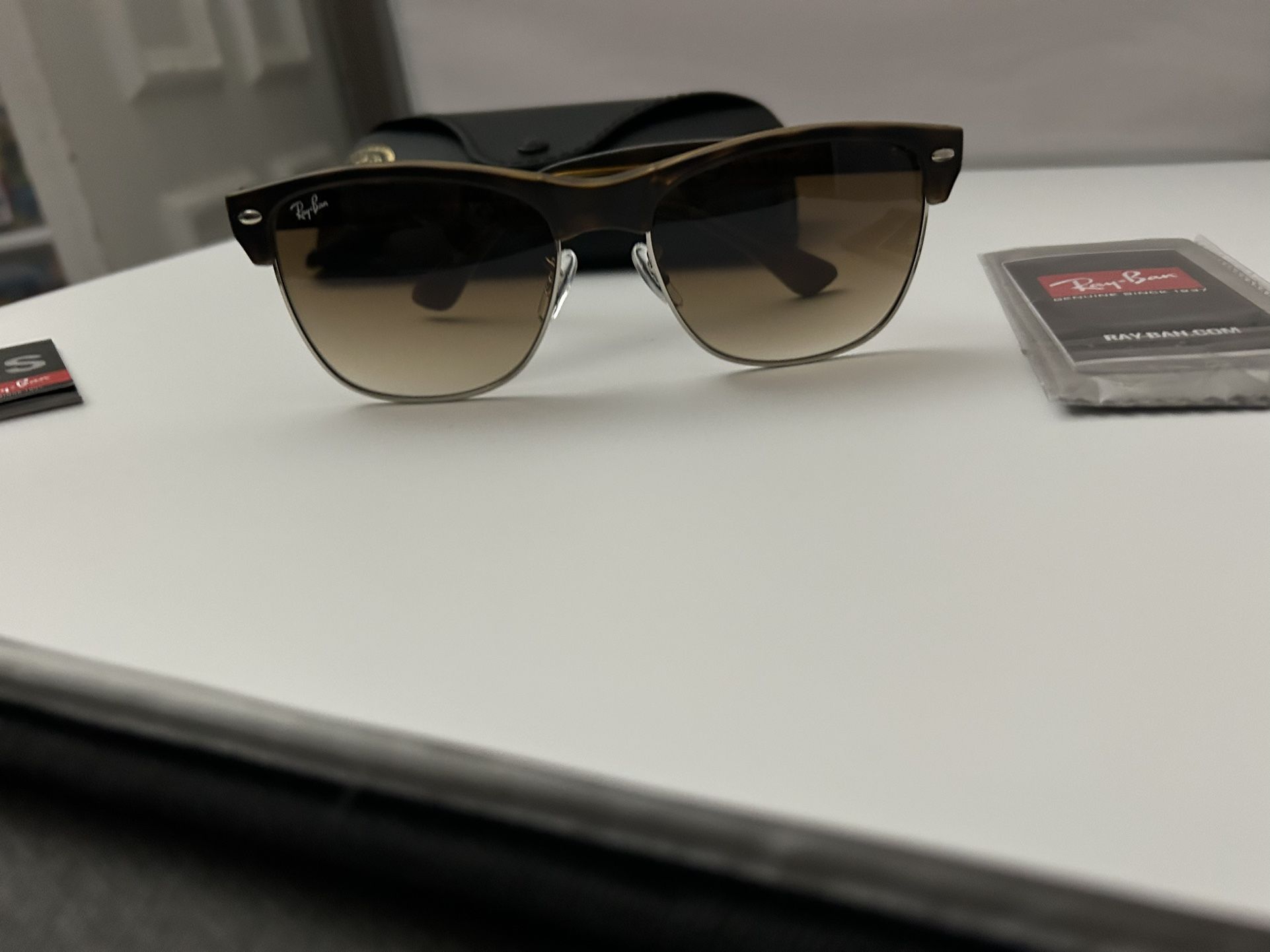 ray ban oversized clubmaster