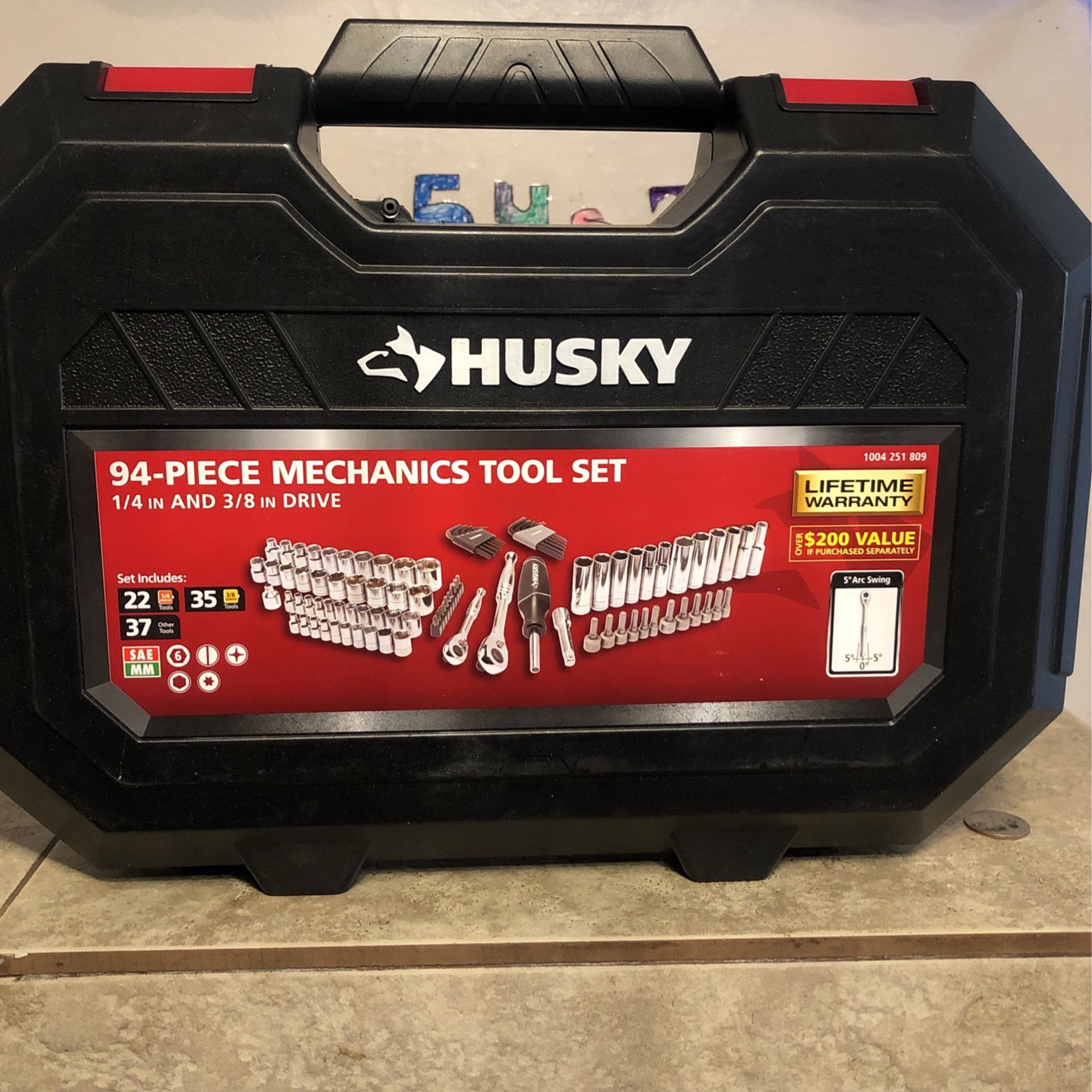 Husky 94-Piece Mechanics Tool Set 1/4" and 3/8" Drive SAE MM 1004 251 809