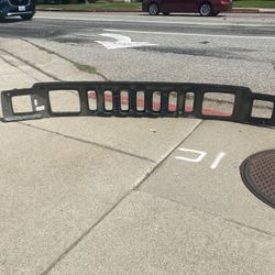 CURB ALERT: FREE Scrap Car Grill