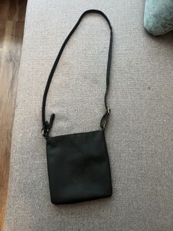 Tommy Hilfiger Women's Small Leather Crossbody Bag/Purse Black Adjustable Strap